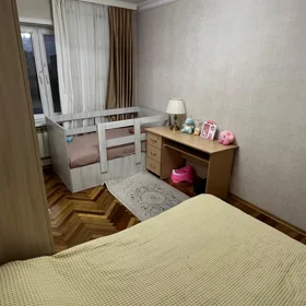 In Baku 90.0 m² apartment is for sale - Image 3