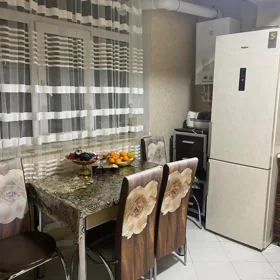 In Baku 70.0 m² apartment is for sale - Image 5