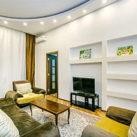 nan-da 1000.0 m2 mənzil kirayə verilir - Şəkil 3