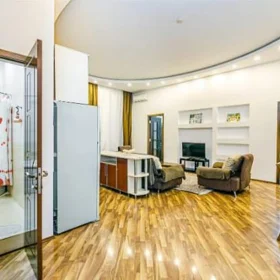 nan-da 1000.0 m2 mənzil kirayə verilir - Şəkil 4