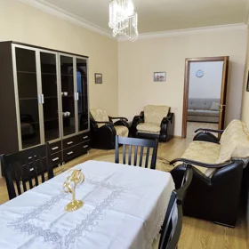 In Baku 100.0 m² apartment is for sale - Image 2