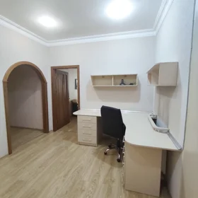 In Baku 100.0 m² apartment is for sale - Image 4
