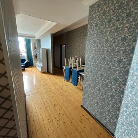 In Baku 68.0 m² apartment is for sale - Image 2
