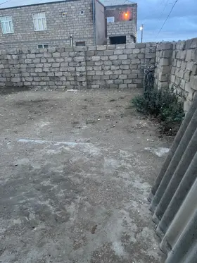 In Baku 90.0 m² house with 4.0 rooms is for sale - Image 4