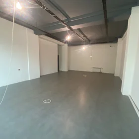 In Baku 140.0 m² commercial is for rent - Image 2
