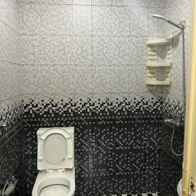 In Baku 110.0 m² apartment is for sale - Image 4