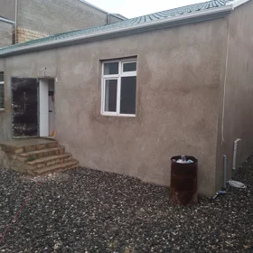 In Baku 110.0 m² house with 4.0 rooms is for sale - Image 2