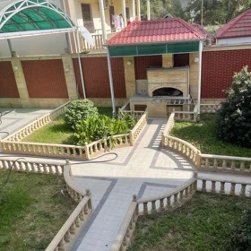 In Baku 400.0 m² house with 7.0 rooms is for sale - Image 3