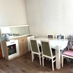 In Baku 70.0 m² house with 2.0 rooms is for rent - Image 5