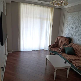 In Baku 75.0 m² apartment is for rent - Image 4
