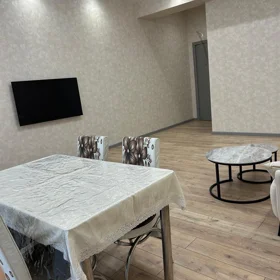 In Baku 91.0 m² apartment is for rent - Image 2