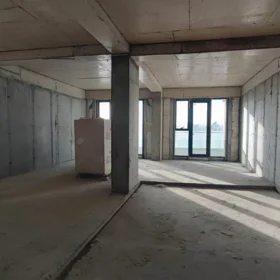 In Baku 178.0 m² apartment is for sale - Image 3
