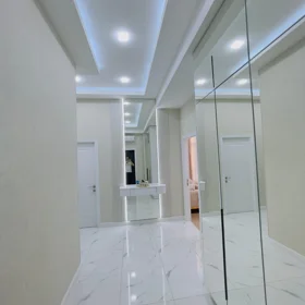 In Baku 130.0 m² apartment is for sale - Image 3