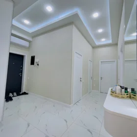 In Baku 130.0 m² apartment is for sale - Image 4