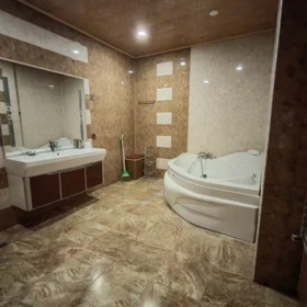 In Baku 146.0 m² apartment is for rent - Изображение 3