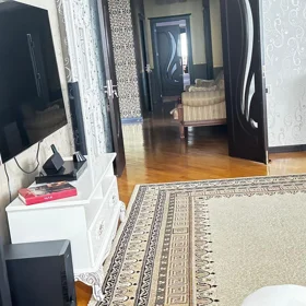 In Baku 215.0 m² apartment is for sale - Image 4