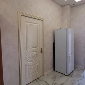 In Baku 70.0 m² apartment is for rent - Image 4