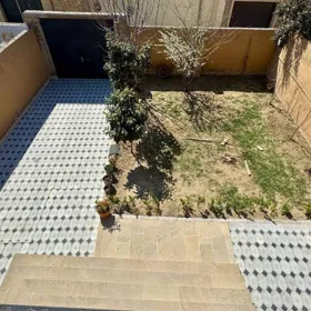 In Baku 260.0 m² house with 6.0 rooms is for sale - Image 3