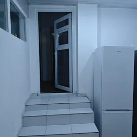 In Baku 200.0 m² house with 5.0 rooms is for sale - Image 2
