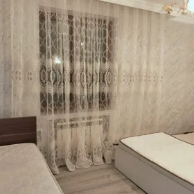 In Baku 75.0 m² apartment is for rent - Image 3