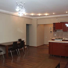 In Baku 60.0 m² apartment is for rent - Image 5
