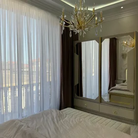 In Baku 500.0 m² house with 6.0 rooms is for rent - Image 4