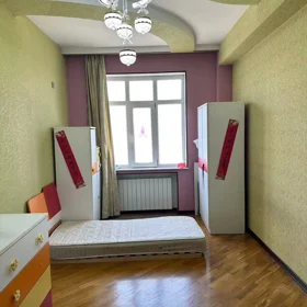 In Baku 150.0 m² apartment is for rent - Image 4