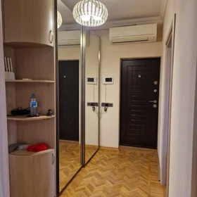 In Baku 70.0 m² apartment is for sale - Image 2