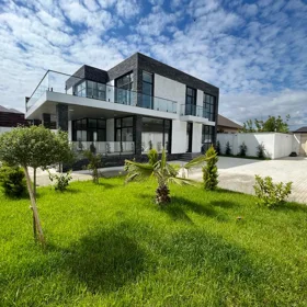 In Baku 380.0 m² house with 5.0 rooms is for sale - Image 2