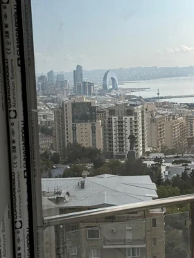 In Baku 114.0 m² apartment is for rent - Image 4