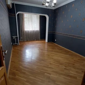 In Baku 104.0 m² apartment is for sale - Image 4