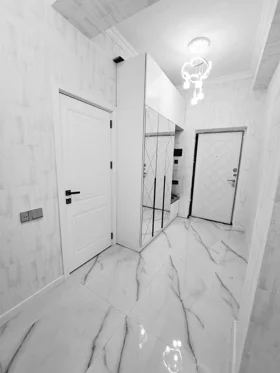 In Baku 102.0 m² apartment is for rent - Image 2