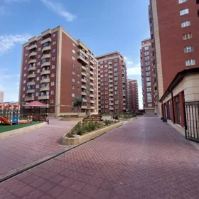 In Baku 186.0 m² apartment is for sale - Image 2
