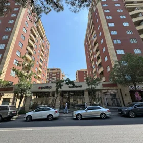 In Baku 186.0 m² apartment is for sale - Image 3
