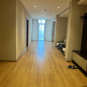 In Baku 179.0 m² apartment is for rent - Image 4