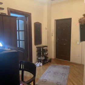 In Baku 127.0 m² apartment is for rent - Image 3