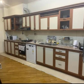 In Baku 127.0 m² apartment is for rent - Image 5