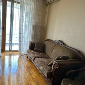 In Baku 70.0 m² apartment is for rent - Image 3