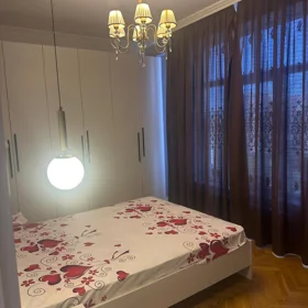 In Baku 88.0 m² apartment is for rent - Image 5