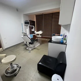 In Baku 100.0 m² commercial is for rent - Image 2