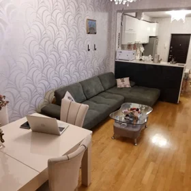 In Baku 80.0 m² apartment is for sale - Image 2