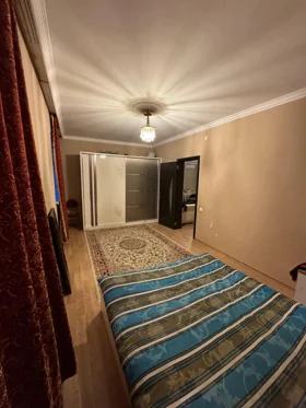 In Baku 90.0 m² house with 3.0 rooms is for rent - Image 3
