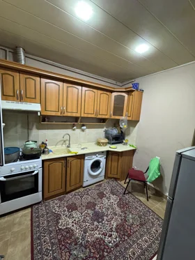 In Baku 90.0 m² house with 3.0 rooms is for rent - Image 4
