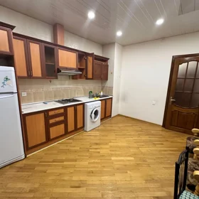 In Baku 80.0 m² apartment is for rent - Image 5