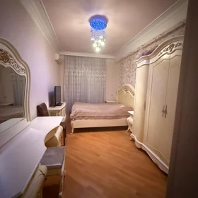 In Baku 110.0 m² apartment is for rent - Image 3