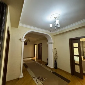 In Baku 171000.0 m² apartment is for sale - Image 3