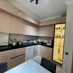 In Baku 103.0 m² apartment is for sale - Image 2