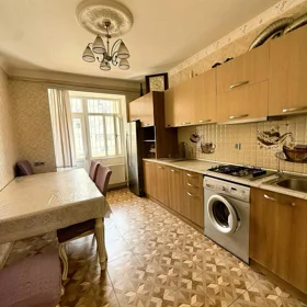 In Baku 70.0 m² apartment is for rent - Image 5