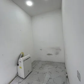In Baku 7.0 m² commercial is for rent - Image 2