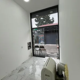 In Baku 7.0 m² commercial is for rent - Image 4